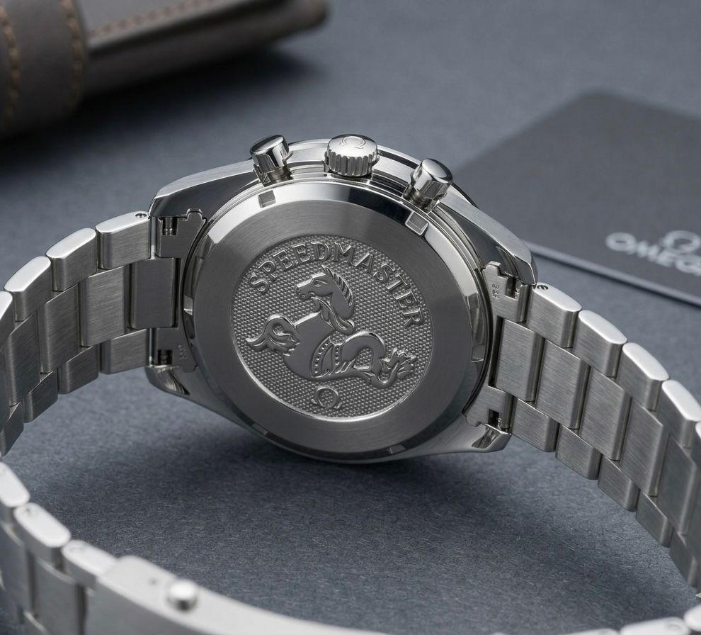OMEGA SPEED MASTER MOONWATCH |